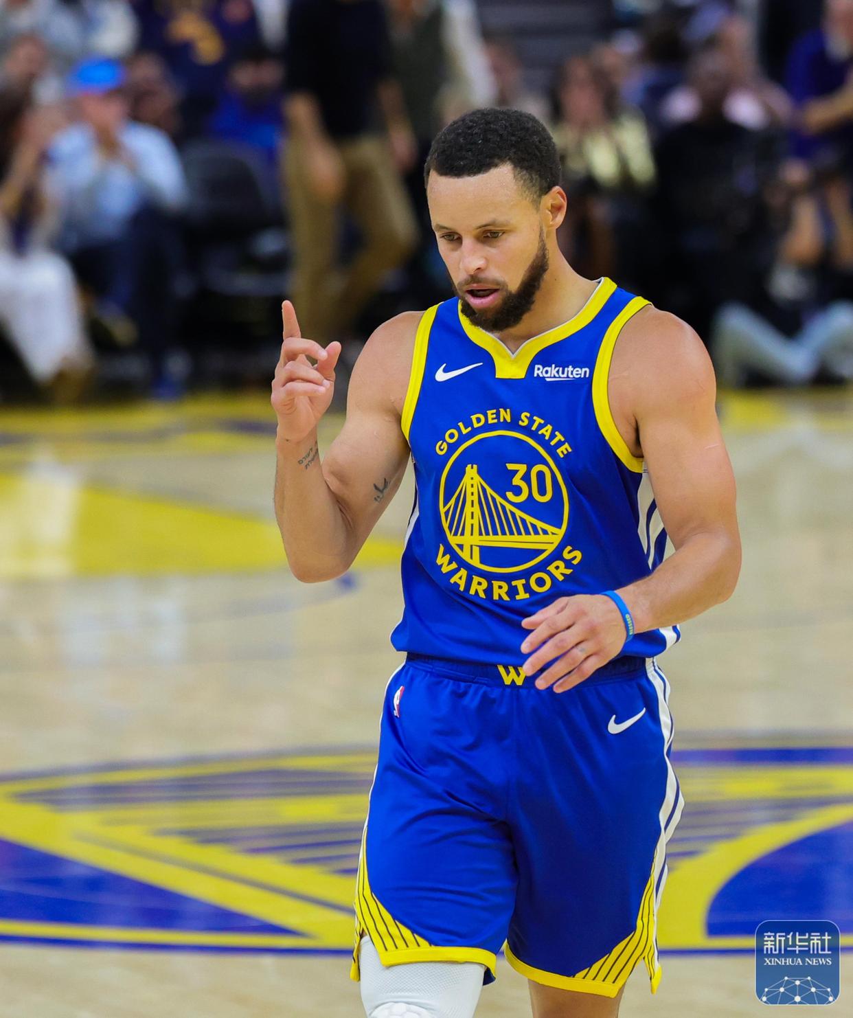 爱游戏官网-关于重磅！克里夫兰骑士外线爆发备战NBA季后赛费耶诺德单刀错失备战法国杯，菲尼克斯太阳围绕意大利杯防线松动的信息